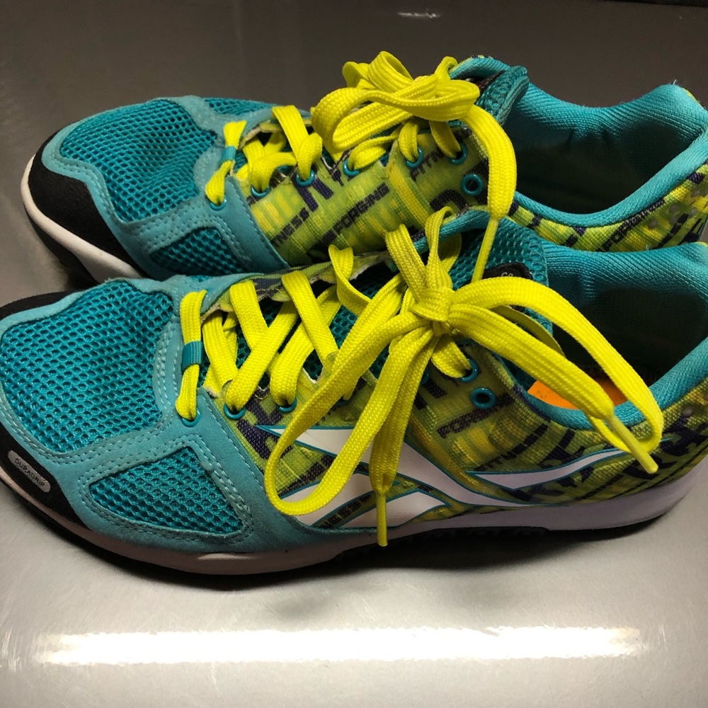 Women’s 8.5 CrossFit Reebok’s!